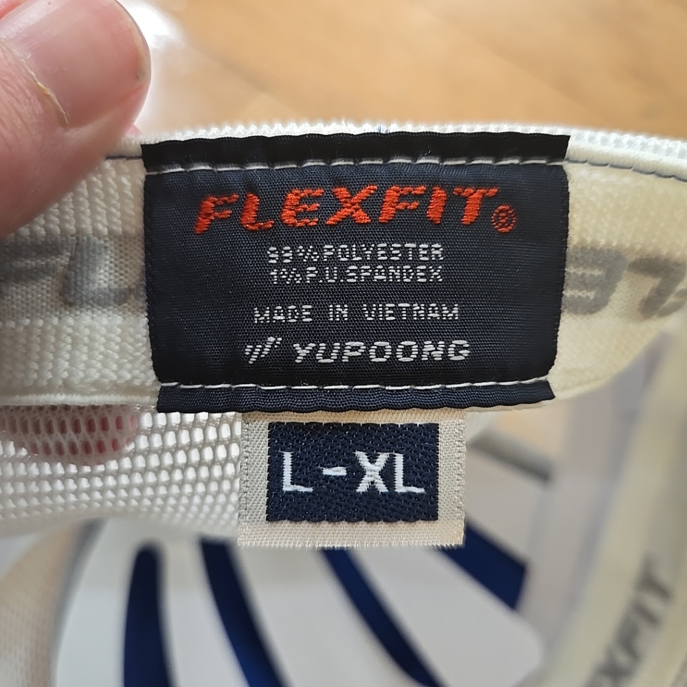 NWT FLEXFIT "California" Baseball Cap - Picture 8 of 8